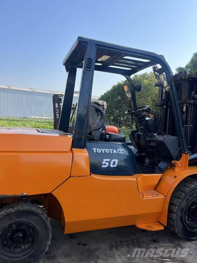 Toyota FD 50 Diesel trucks