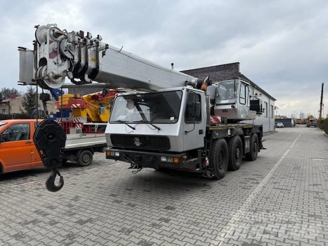 Grove GMK 3050 All terrain cranes
