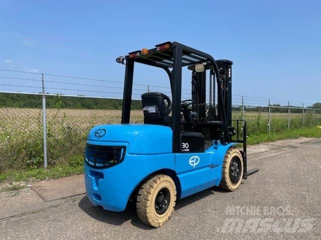 EP EFL302 | 3T | LI-ION Electric forklift trucks