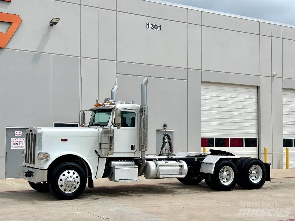 Peterbilt 389 Prime Movers