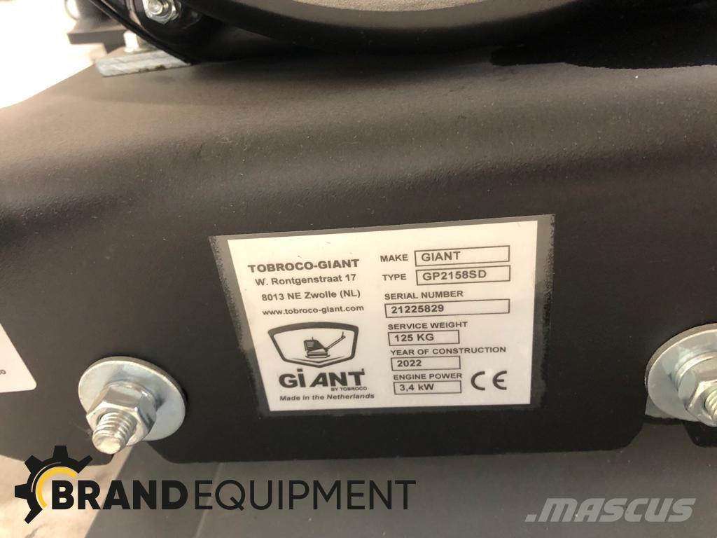 GiANT GP2158SD Plate compactors