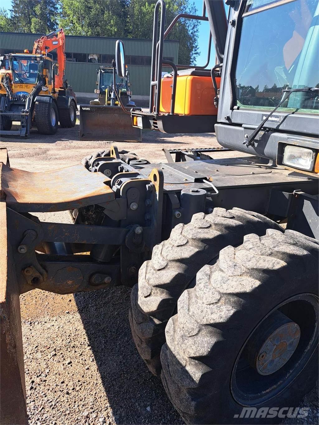 Doosan DX170W-5 Wheeled excavators