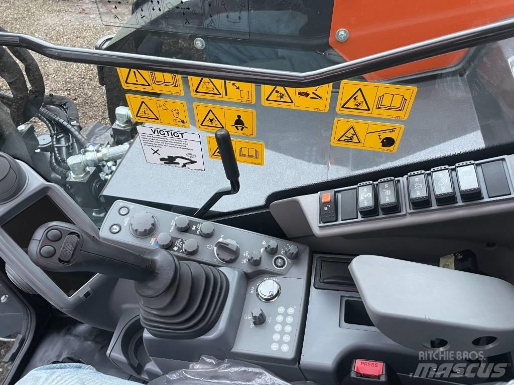 Hitachi ZX 85 Mini excavators  7t - 12t