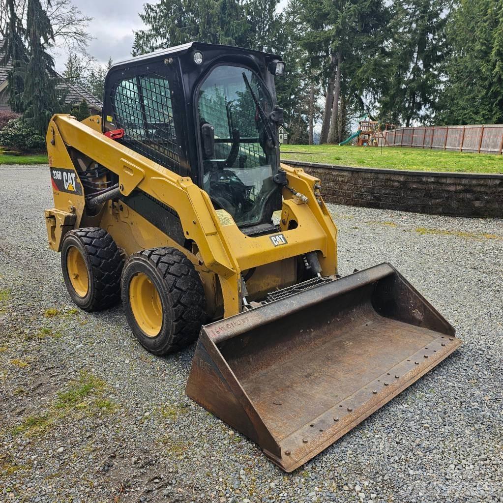 CAT 236D Skid steer loaders