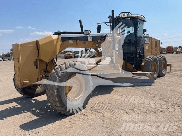 CAT 320 Crawler excavators