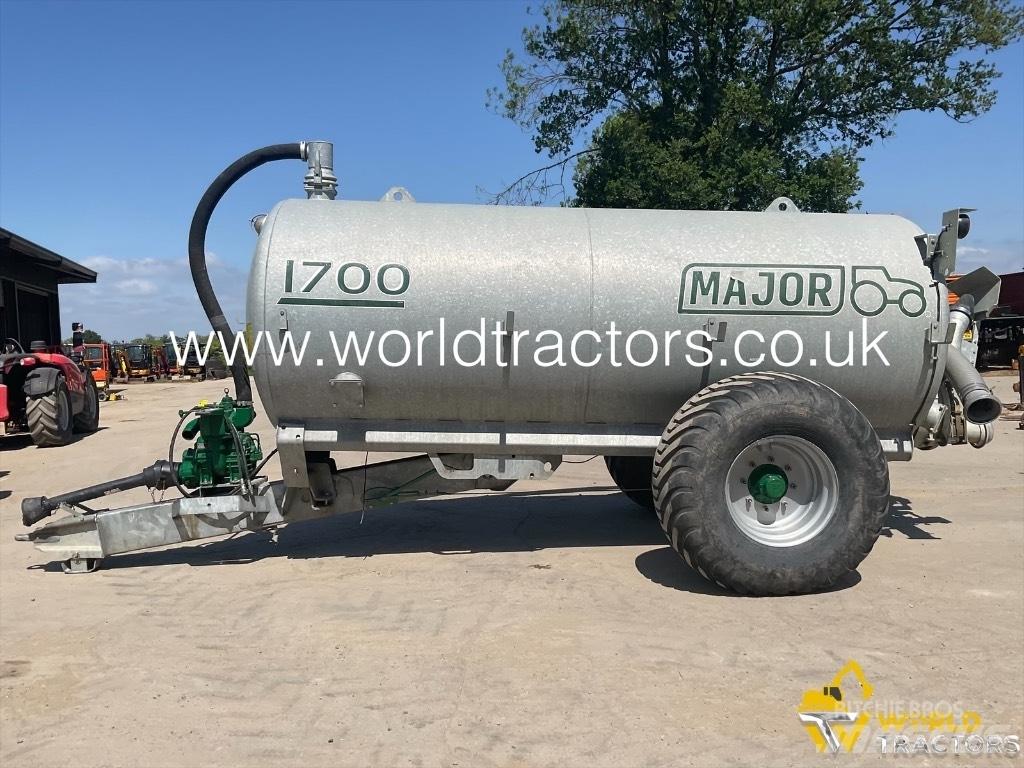 Major 1700 Slurry tankers