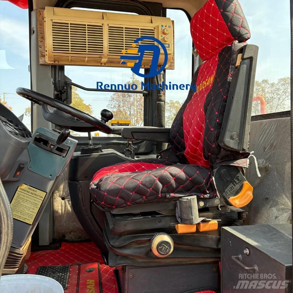Doosan DL505 Wheel loaders