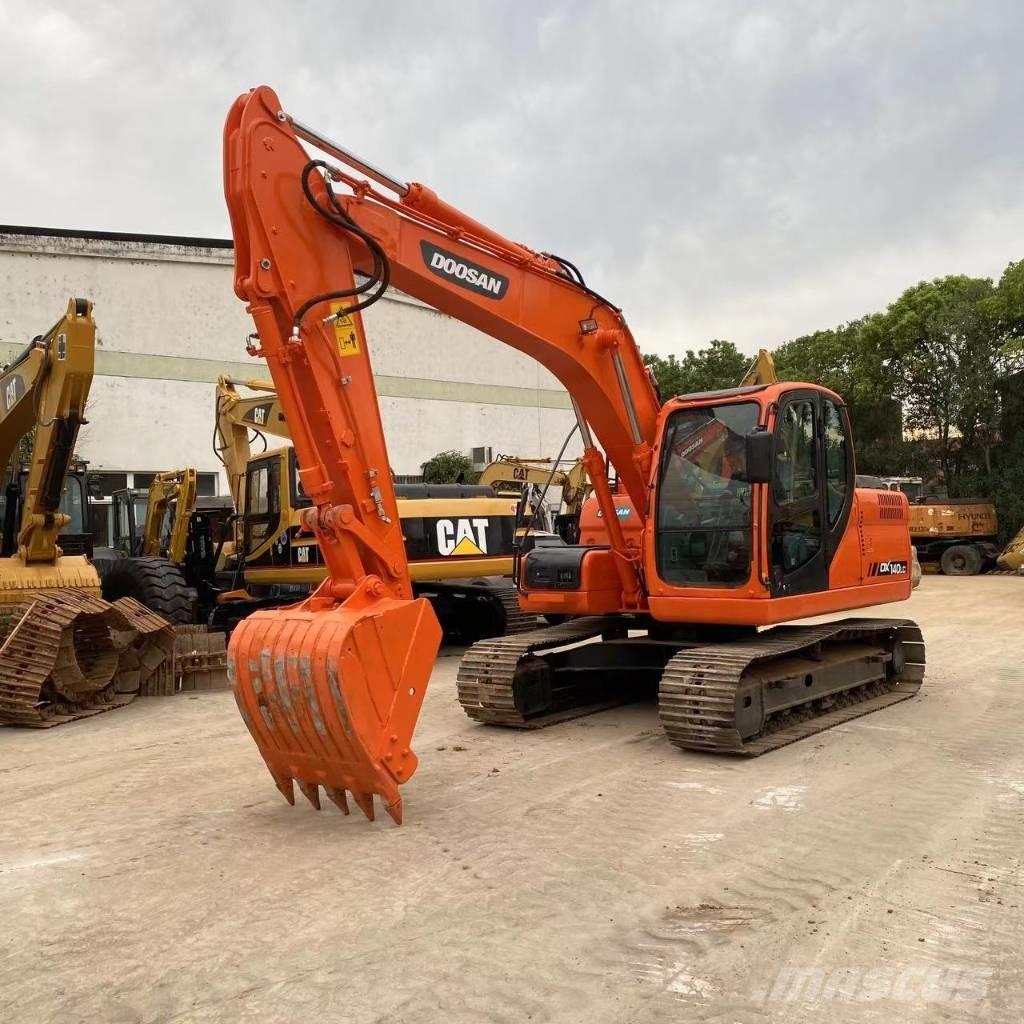 Doosan DX 140 Crawler excavators