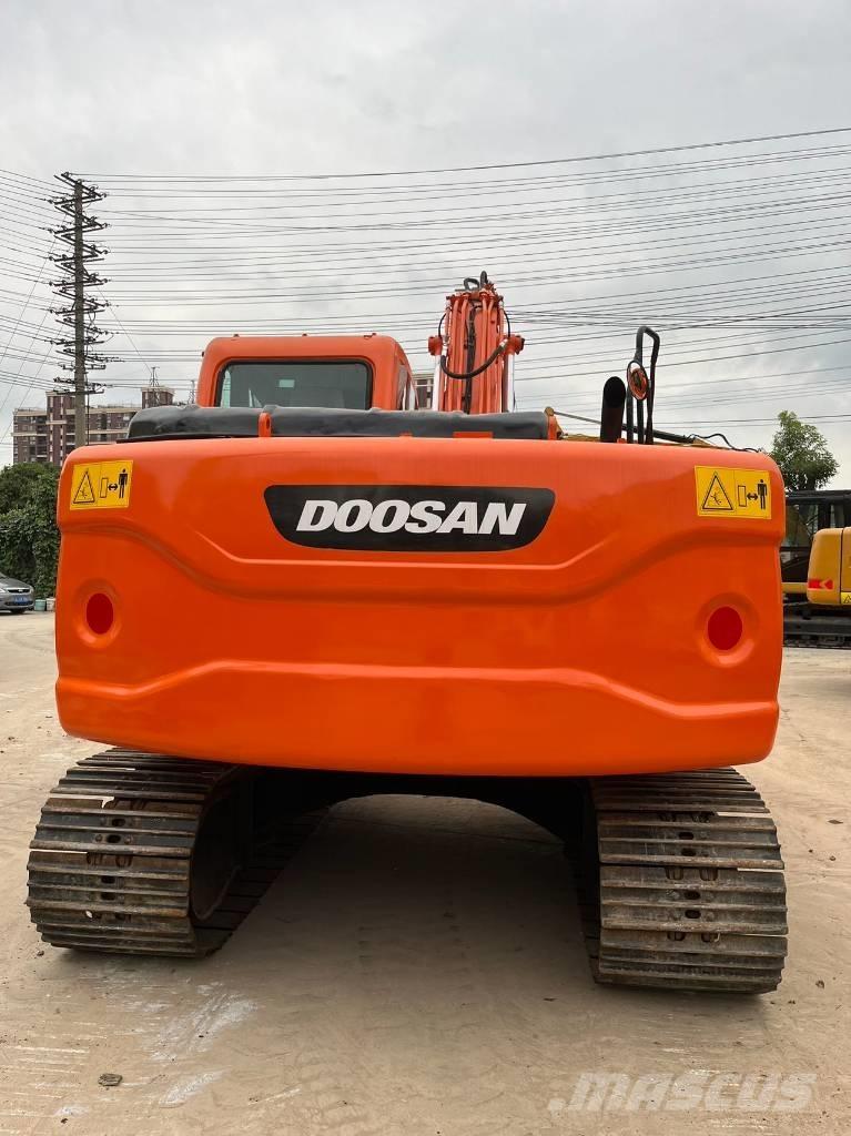 Doosan DX 140 Crawler excavators