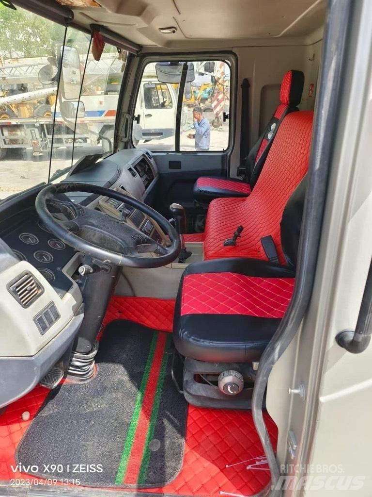 Zoomlion QY50V All terrain cranes