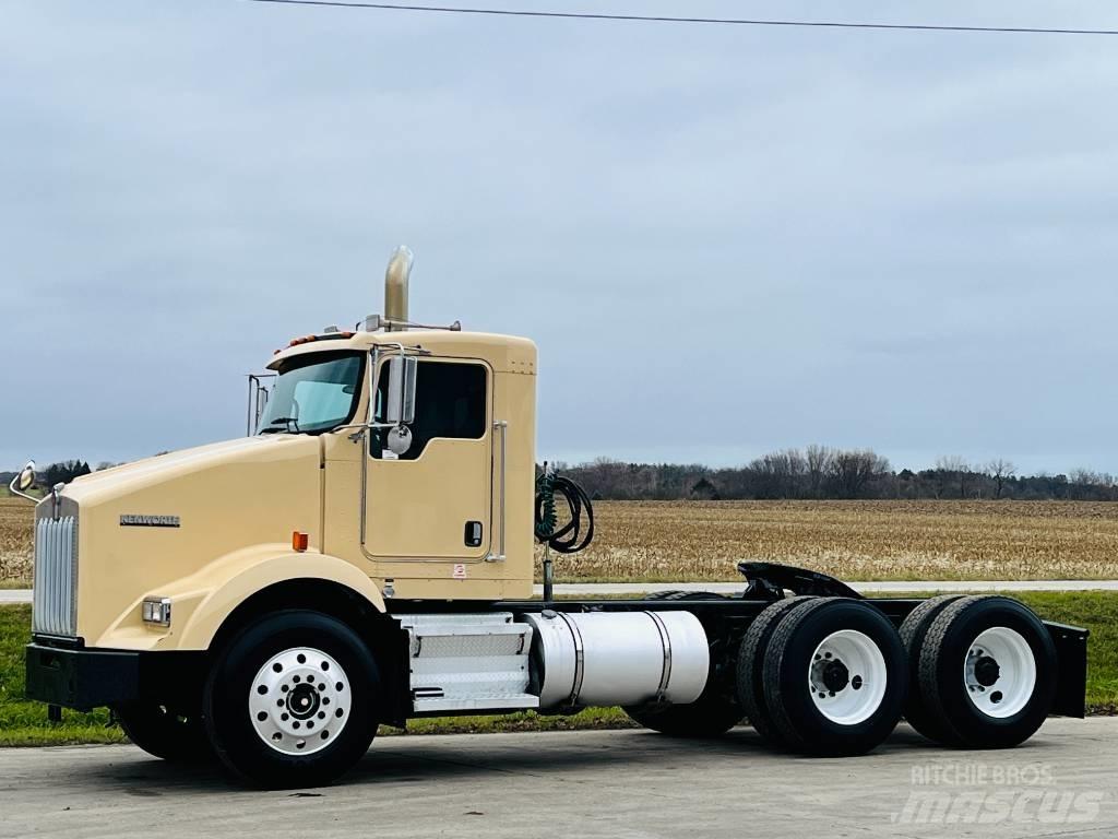 Kenworth T 800 Prime Movers