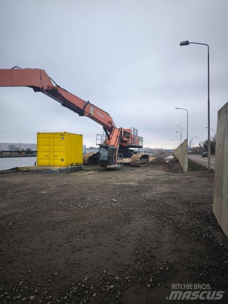 Hitachi ZX 800 Crawler excavators
