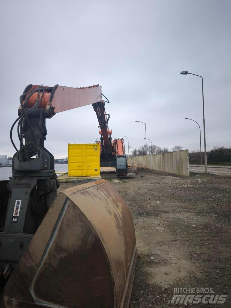 Hitachi ZX 800 Crawler excavators