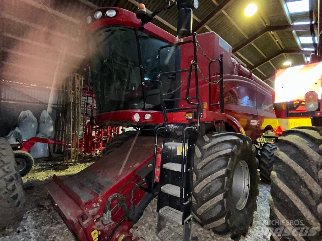 Case IH 9120 Combine harvesters