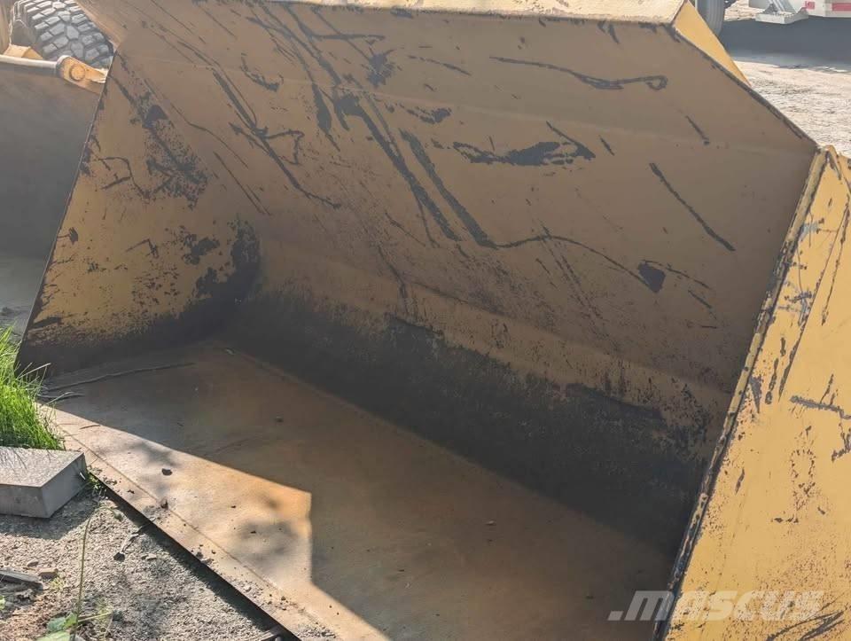 John Deere 310 SE Backhoe
