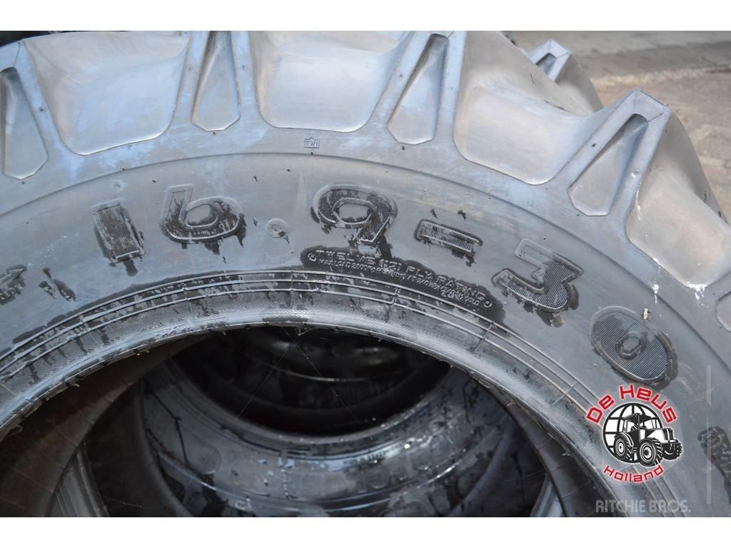  MEGAGLOBE 16.9-30 Tyres, wheels and rims