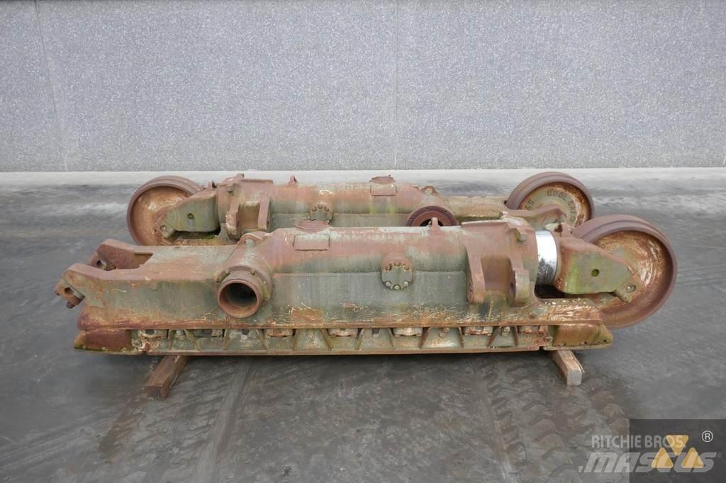 CAT 9W-0558 Chassis and suspension