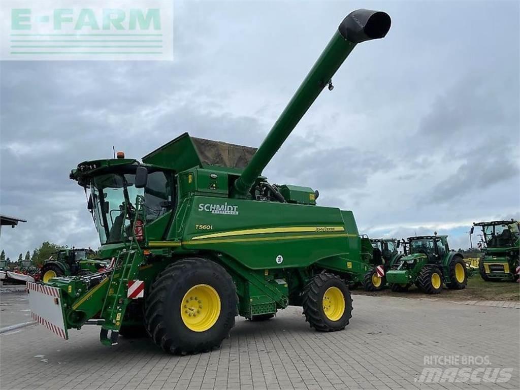 John Deere t560 Combine harvesters