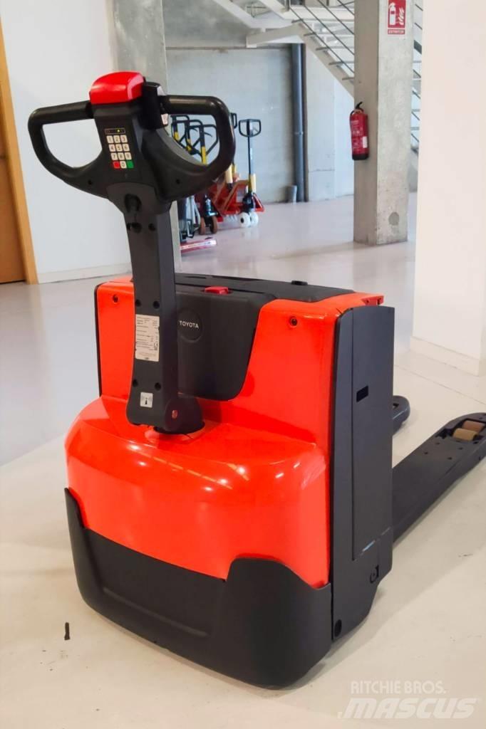 BT LWE 180 Low lifter