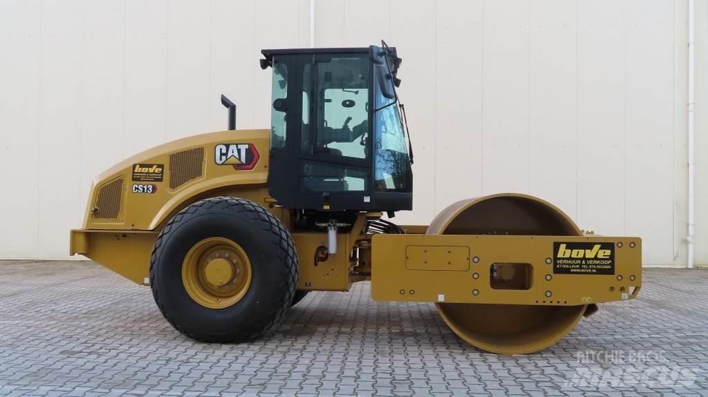 CAT CS66B Single drum rollers