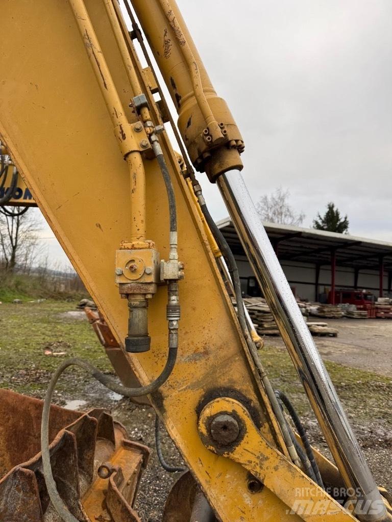 Komatsu PC 490 LC-10 Crawler excavators