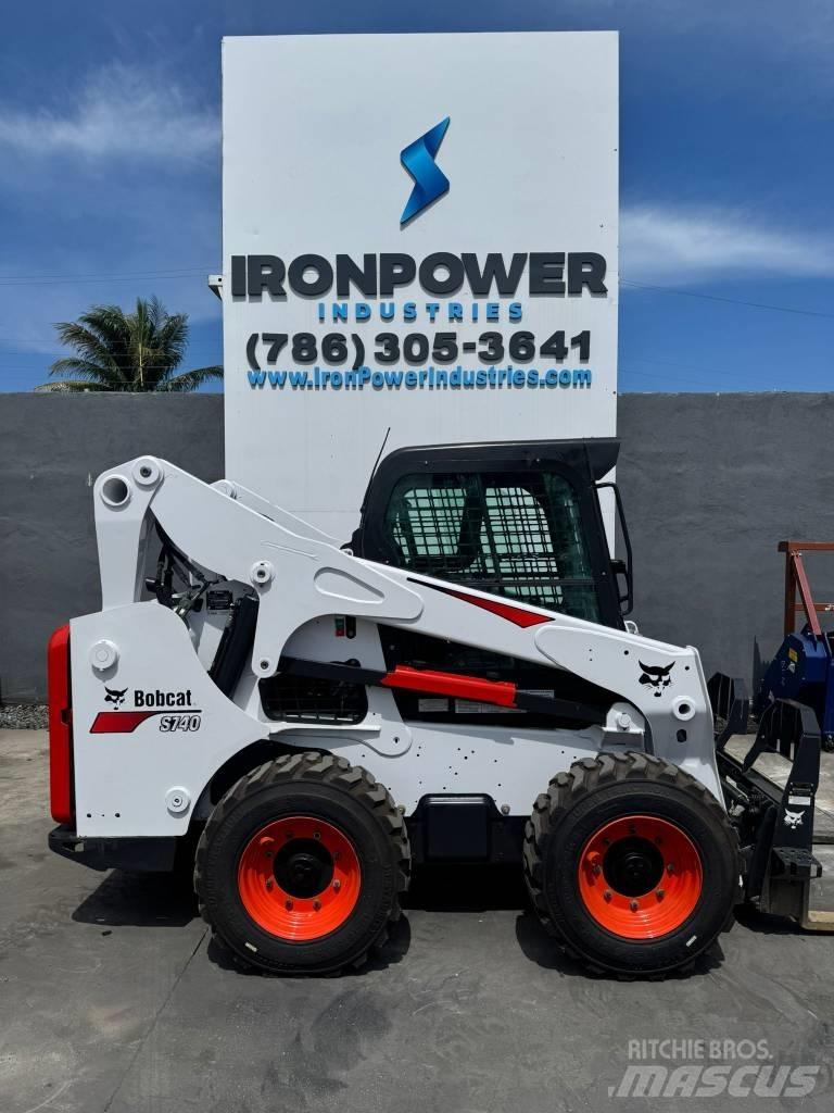 Bobcat S 740 Skid steer loaders