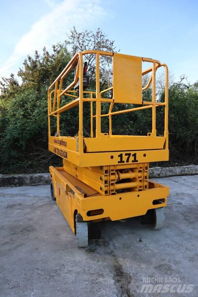 Haulotte Compact 10 Scissor lifts