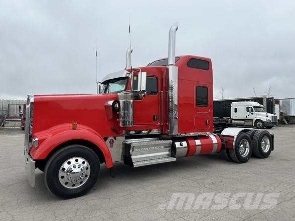 Kenworth W900L Prime Movers