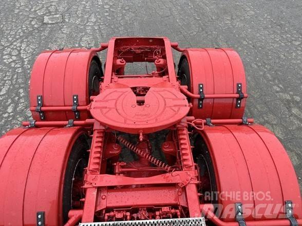 Peterbilt 389 Prime Movers