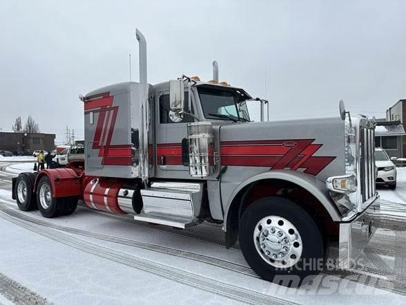 Peterbilt 389 Prime Movers