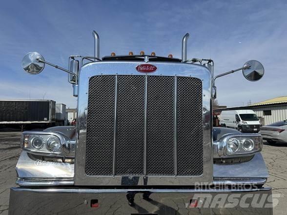 Peterbilt 389 Prime Movers