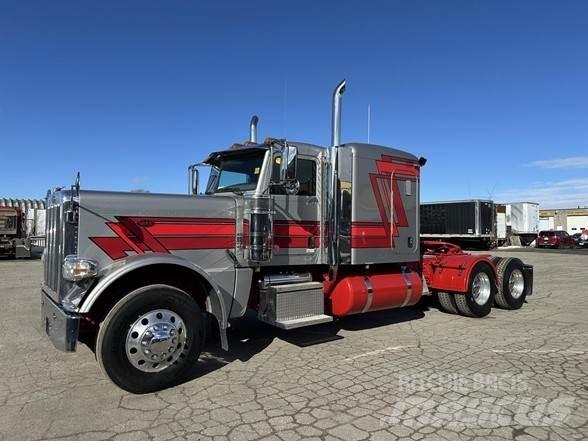 Peterbilt 389 Prime Movers
