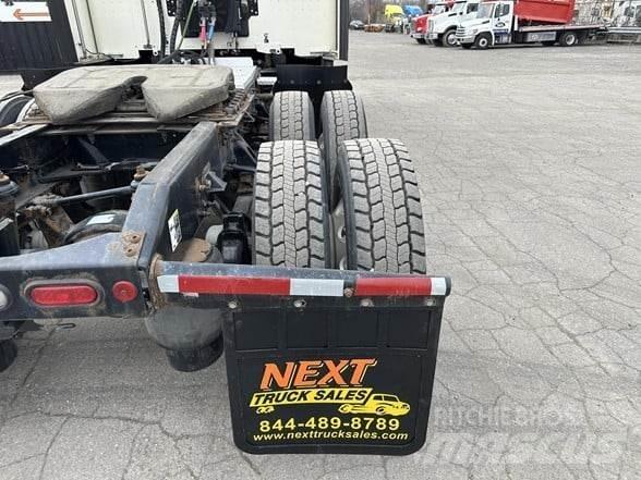 Peterbilt 579 Prime Movers