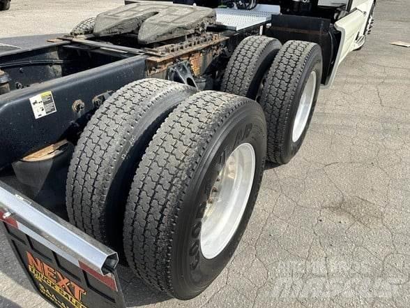 Peterbilt 579 Prime Movers