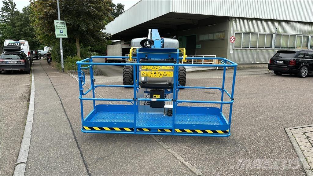 Genie S-65 XC Telescopic boom lifts