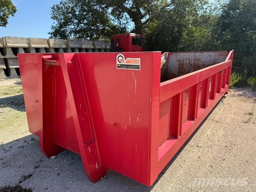 MAN 32.440 Skip bin truck