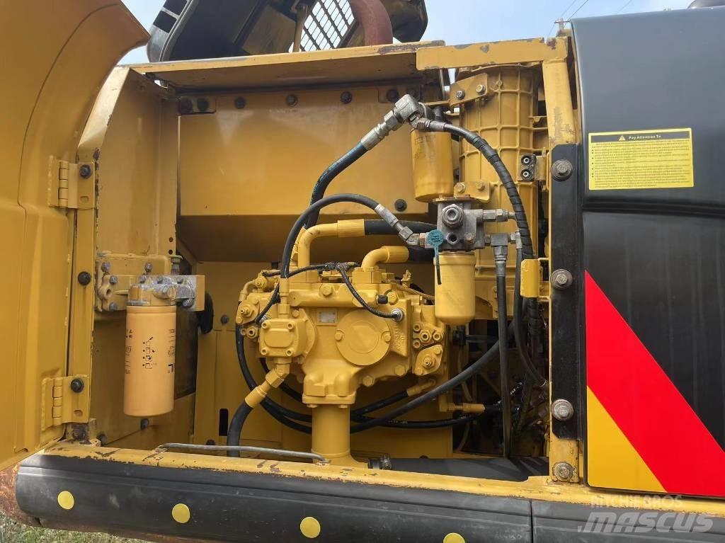 CAT 320 D Crawler excavators