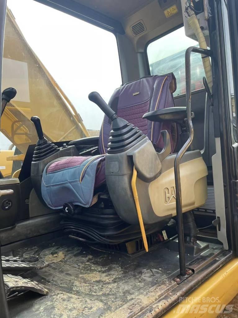 CAT 320 D Crawler excavators