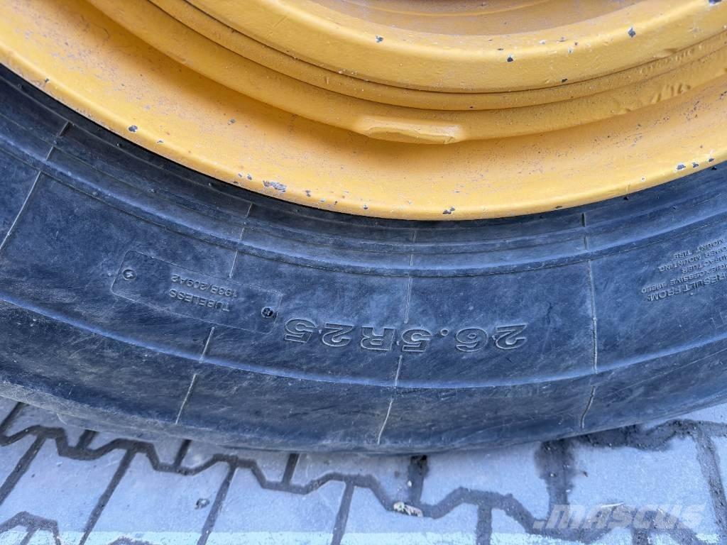 Volvo A 35 D Articulated Haulers