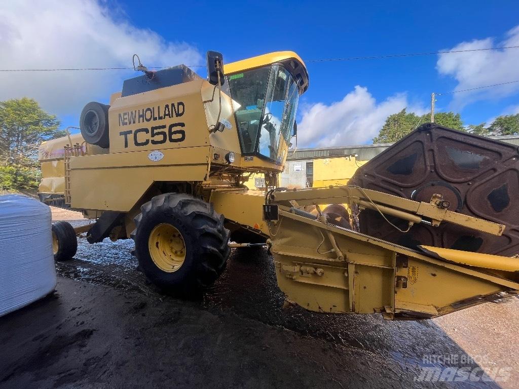 New Holland TC 56 H Combine harvesters
