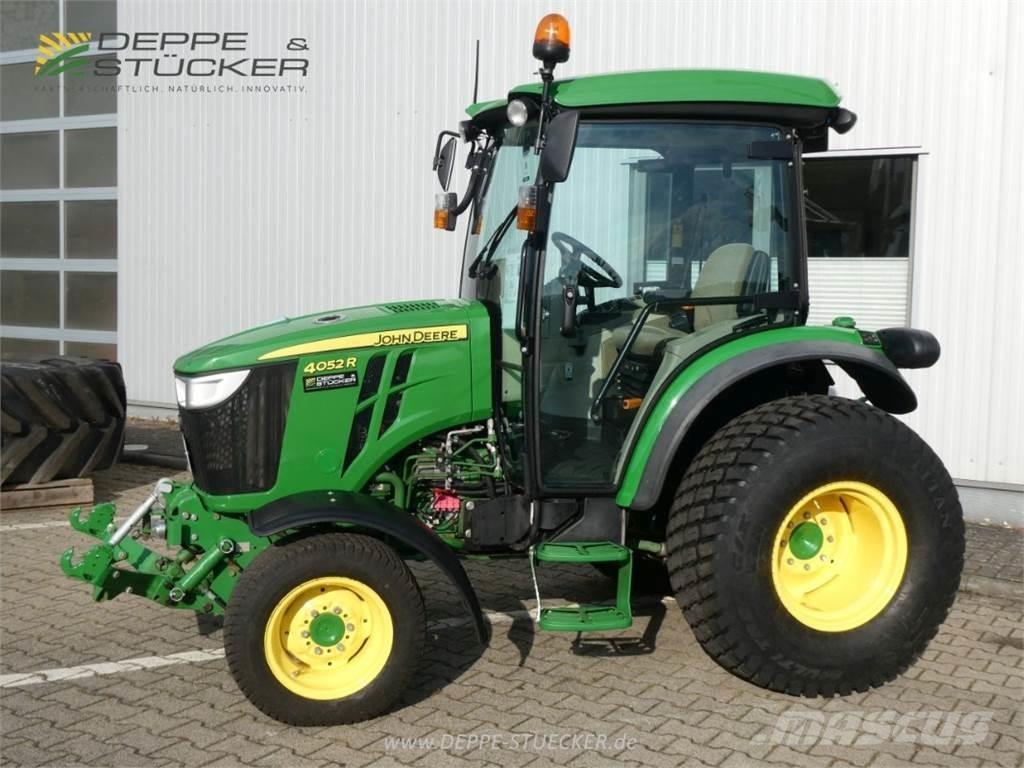 John Deere 4052R Compact tractors