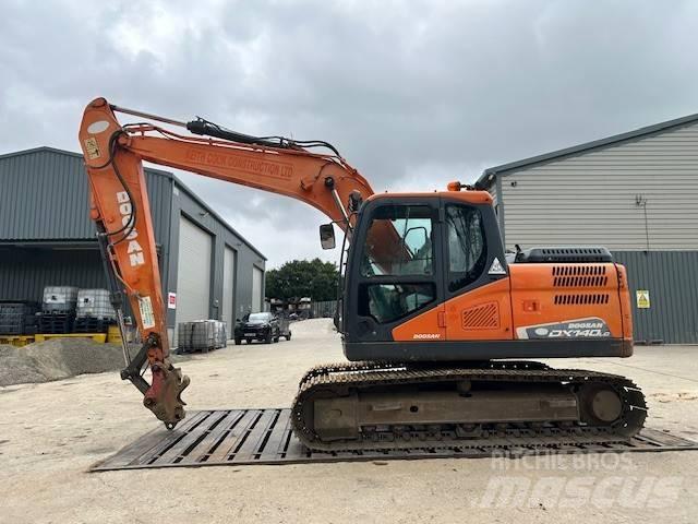 Doosan DX140LC-5 Crawler excavators