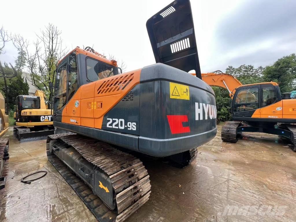 Hyundai 220 LC-9 Crawler excavators