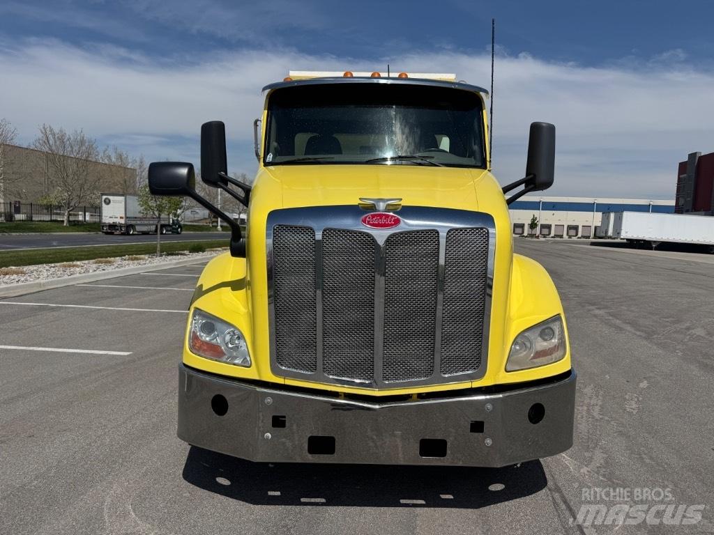 Peterbilt 579 Tipper trucks
