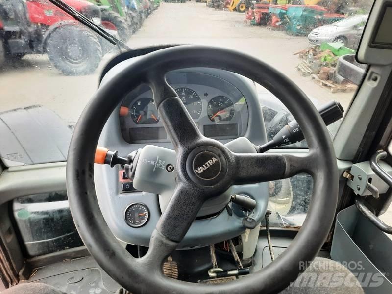 Valtra 163 Versu Tractors