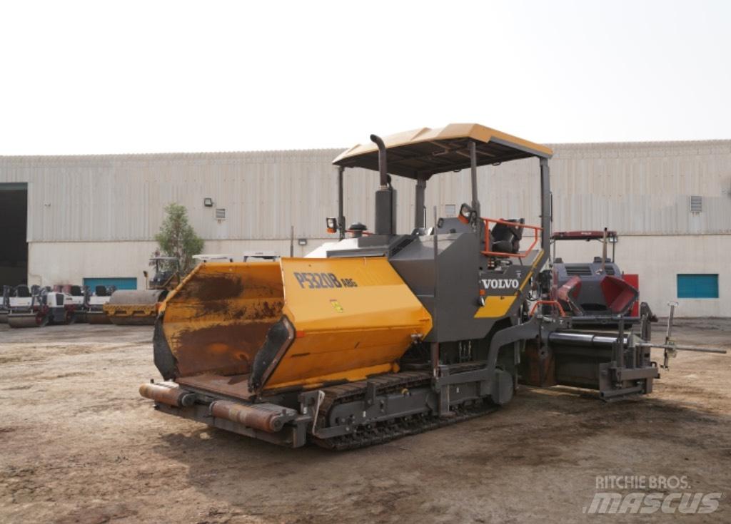 Volvo P5320B Asphalt pavers