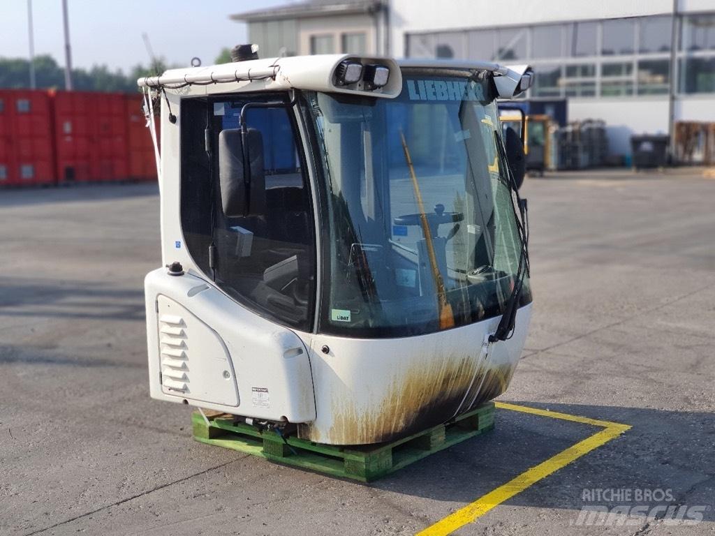 Liebherr L 550 CAB Cabins and interior