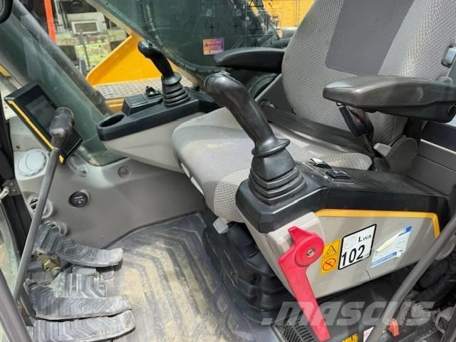 Volvo EC 220 Crawler excavators