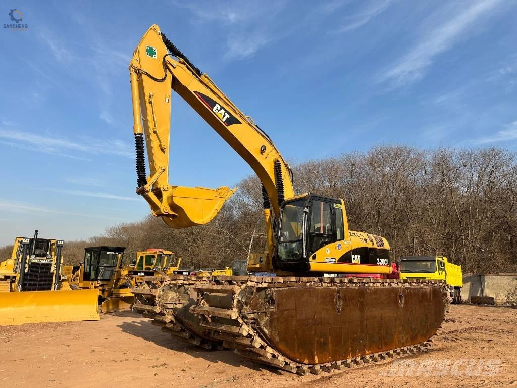 CAT 320 C L Amphibious Excavators