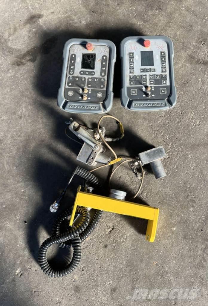 Dynapac SD 1800 W Asphalt pavers